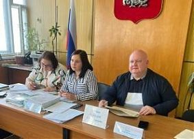 Депутат Зюзин Николай Николаевич в рамках полномочий заместителя председателя КДНиЗП провел очередное заседание Комиссии. 