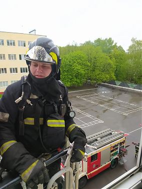 В Московском высшем военном командном училище  по ЮВАО  прошли тренировочные пожарно-тактические учения