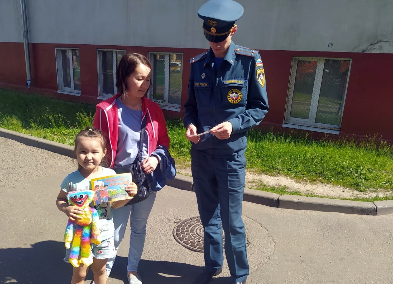 Профилактическое мероприятие в жилом секторе с жителями района Лефортово Профилактическое мероприятие в жилом секторе с жителями района Лефортово